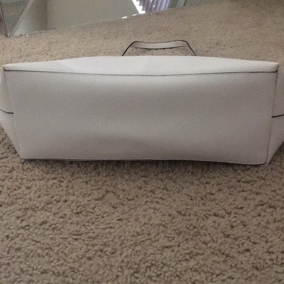Purse - Picture 3 of 3